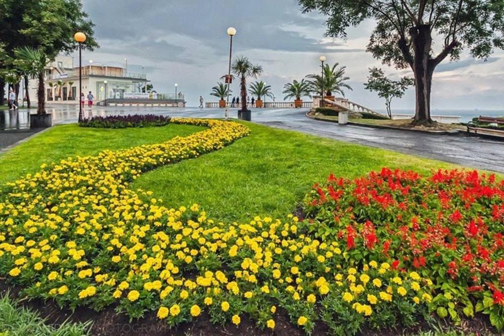 Comfy Home In The Heart Of Burgas Exterior foto
